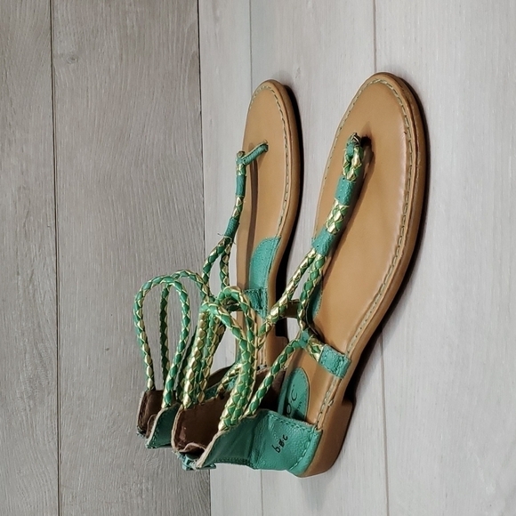 Born B.O.C Womem Emerald Ankle Zip  Sandals Thong Flats Slide shoes sz 8M - Picture 2 of 12